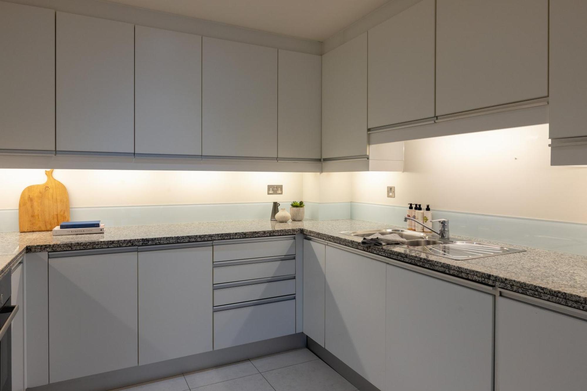 Native Marylebone Lane Apartment London Ngoại thất bức ảnh