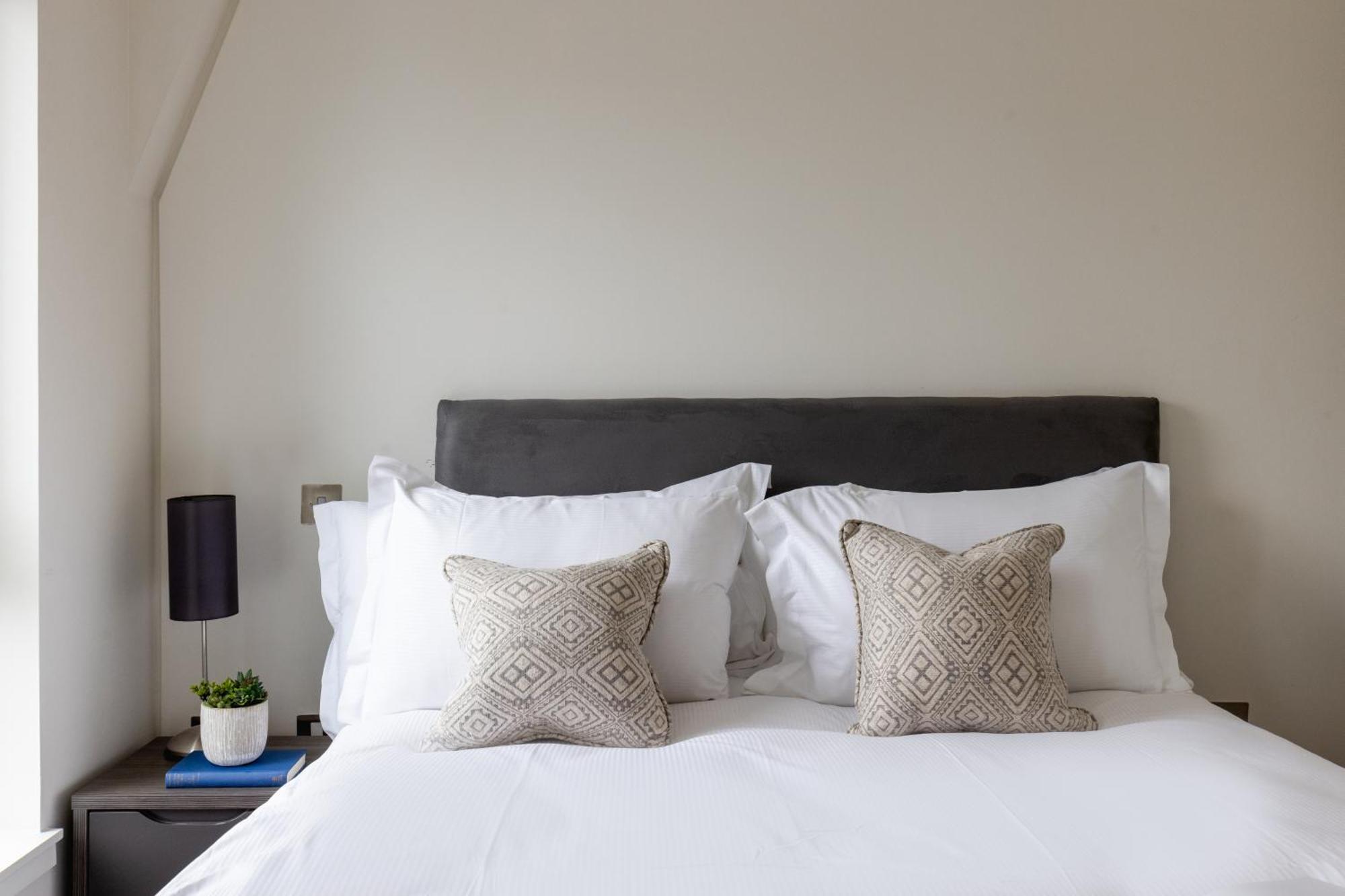 Native Marylebone Lane Apartment London Ngoại thất bức ảnh